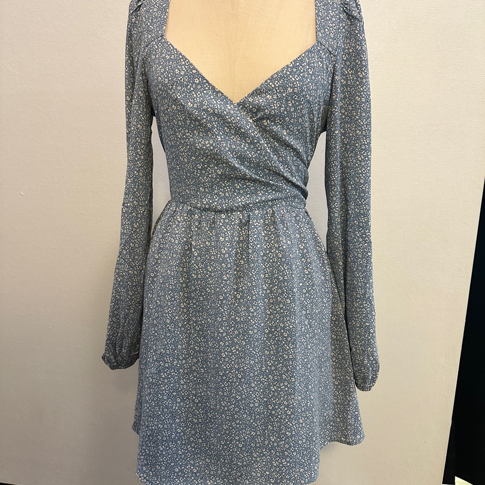 Lulu’s Cute Blue Floral Dress